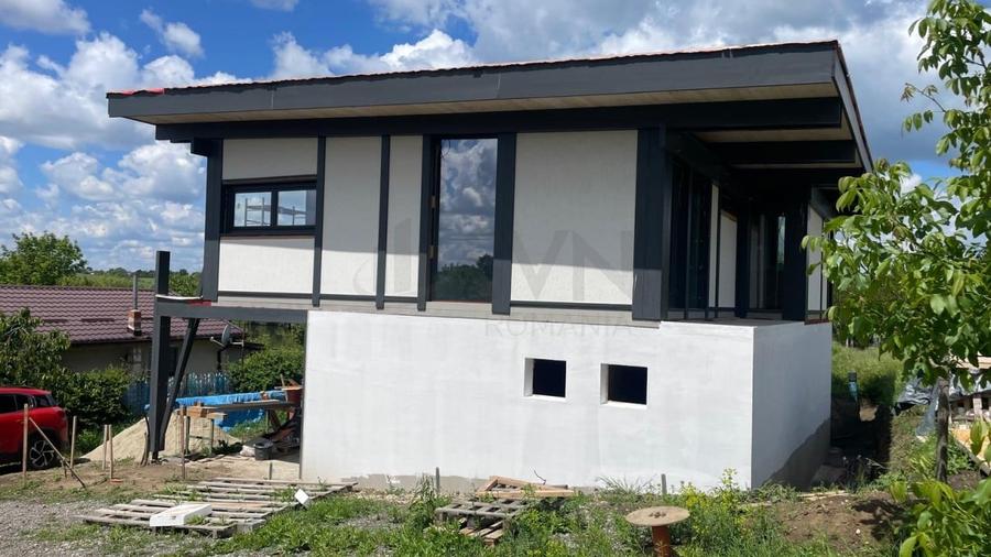 Casă individuală cu 5 camere cu Teren 500 Mp în Balotești