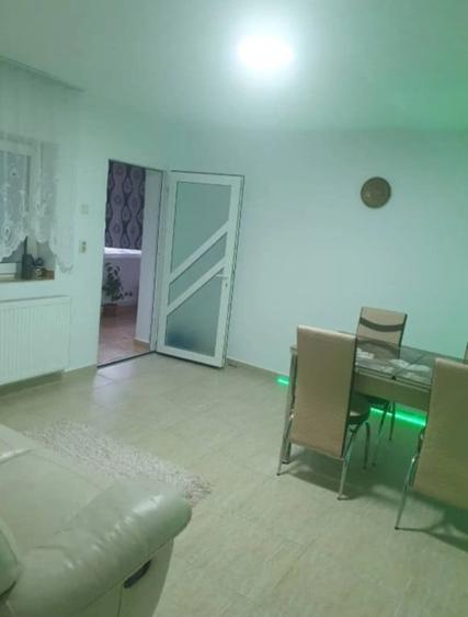 Casă individuală cu 3 camere cu Canalizare în Velț