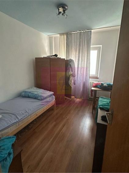 Apartament cu 3 camere decomandat în Tineretului