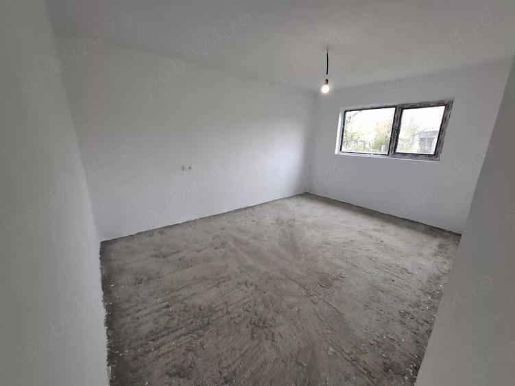 Casă cu 3 camere cu Teren 660 Mp în Tătărani