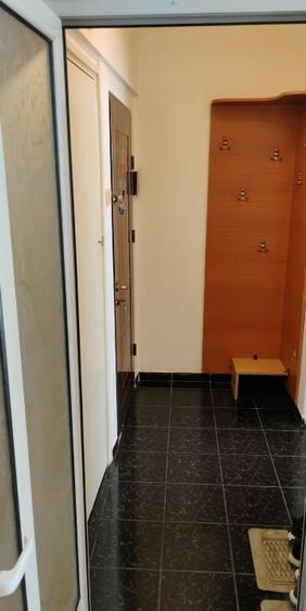 Apartament cu 2 camere semidecomandat în Costin Georgian