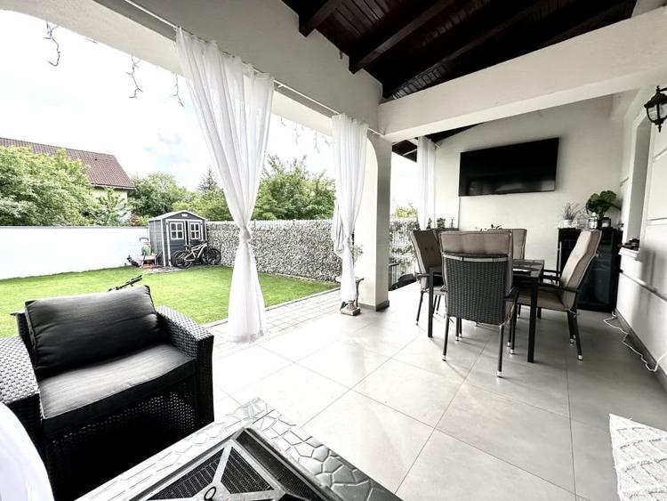 Duplex cu 4 camere cu Canalizare în Dumbrăvița