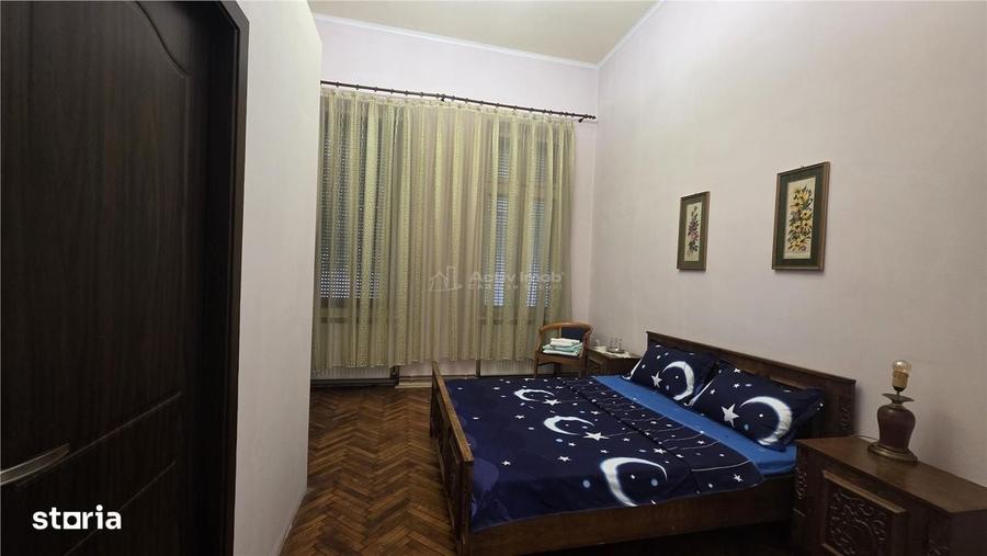 Casă cu 4 camere cu Teren 400 Mp în Central
