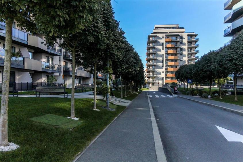 Apartament cu 2 camere semidecomandat, mobilat în Gheorgheni