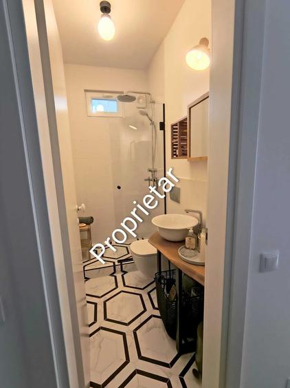 Apartament cu 2 camere semidecomandat în Gruia