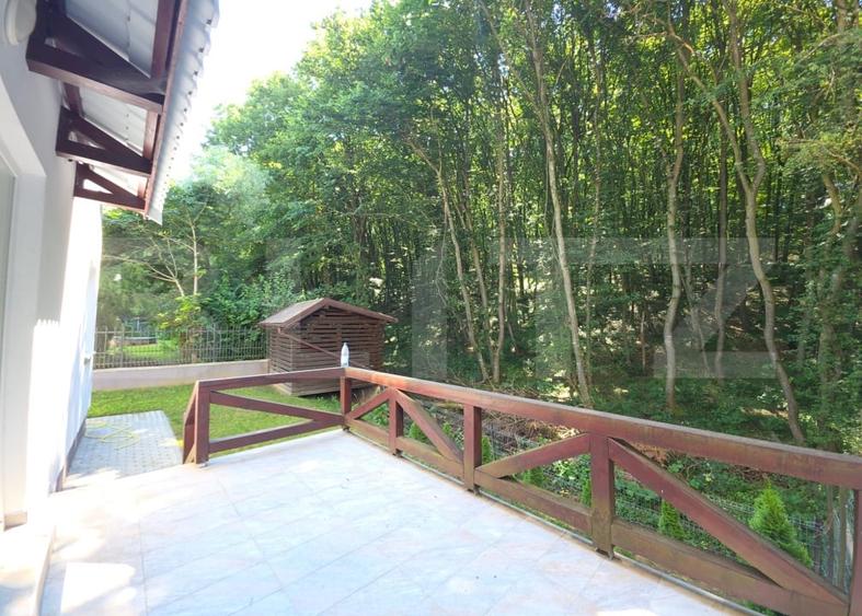 Duplex cu 5 camere cu Canalizare în Corunca