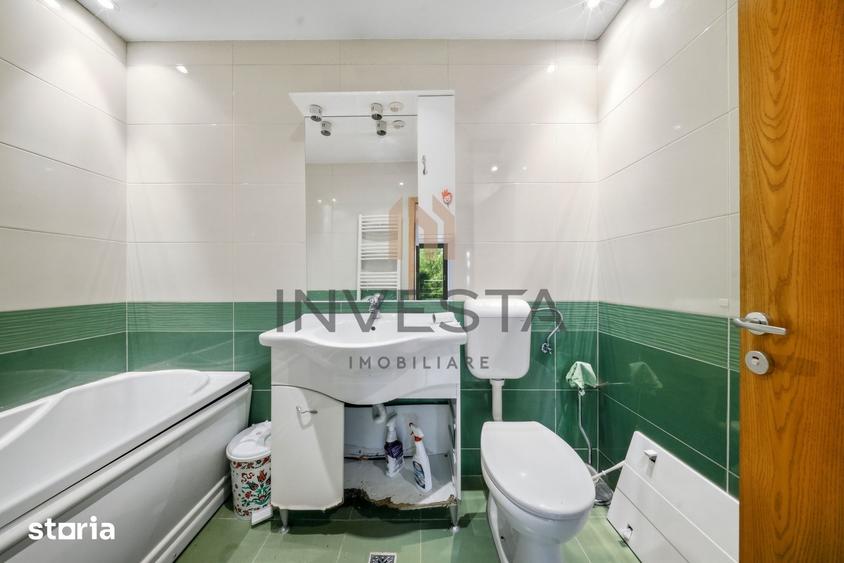Casă cu 6 camere cu Teren 1150 Mp în Europa
