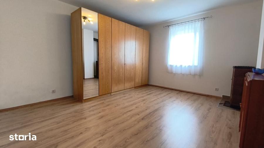Casă cu 3 camere cu Teren 543 Mp în Ilia