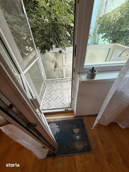 Apartament cu 3 camere semidecomandat în Brazda lui Novac