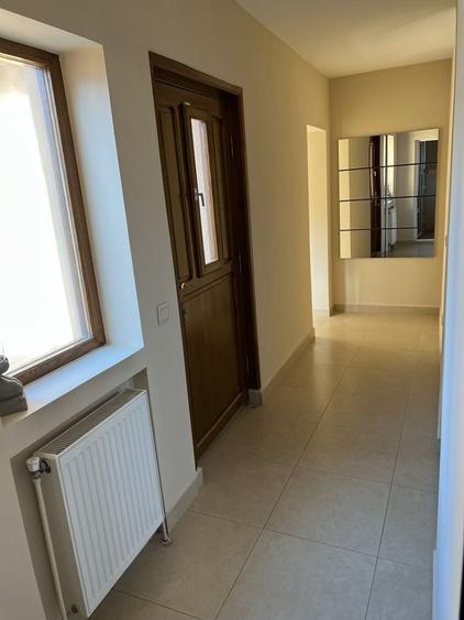 Casă cu 3 camere cu Teren 165 Mp în Central