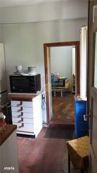 Casă cu 3 camere cu Teren 158 Mp în Central
