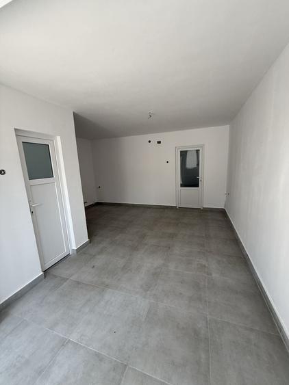Spațiu comercial, de 33 mp, în Central
