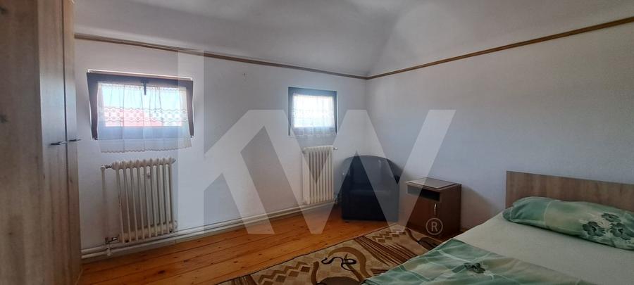 Apartament cu 6 camere decomandat, mobilat în Turnișor