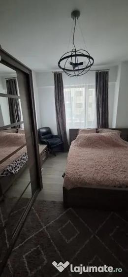 Apartament cu 3 camere decomandat în Bucium
