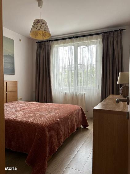 Apartament cu 3 camere decomandat în Drumul Taberei