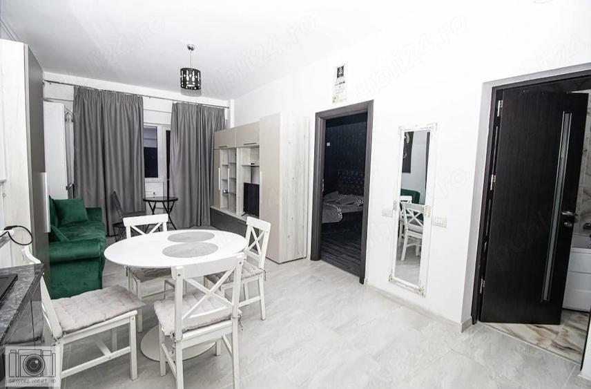 Apartament cu 2 camere decomandat în Roșu