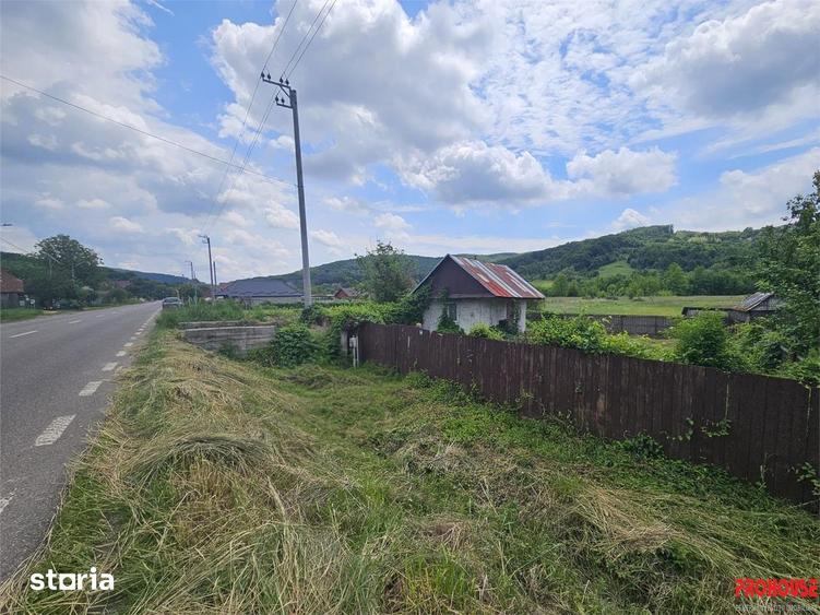 Casă cu 2 camere cu Teren 300 Mp în Mărgineni