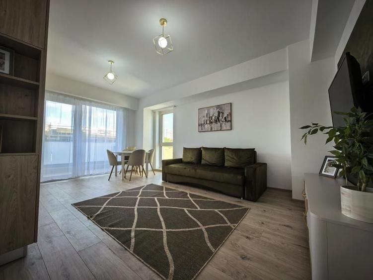 Apartament cu 2 camere semidecomandat, mobilat în Copou