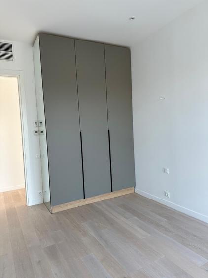 Apartament cu 3 camere decomandat, mobilat în Barbu Văcărescu