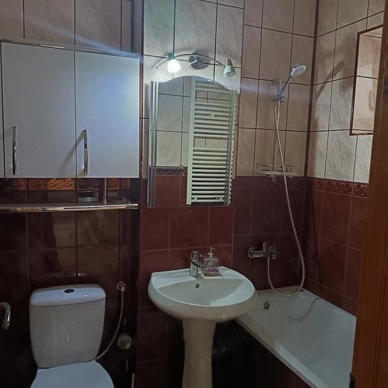 Apartament cu 3 camere decomandat în George Enescu