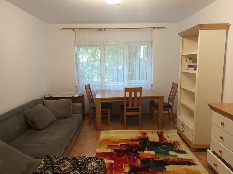 Apartament cu 2 camere decomandat în Obcini