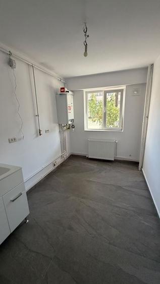 Apartament cu 2 camere decomandat în Casa de Cultură