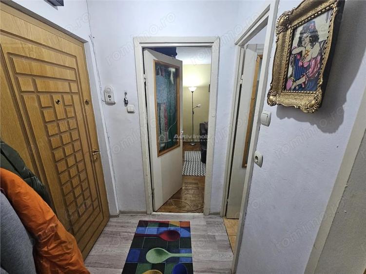 Garsonieră decomandată în Calea Caransebeșului