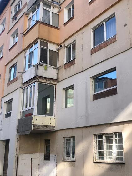 vand apartament 3 camere etaj 1 in campulung muscel - 3