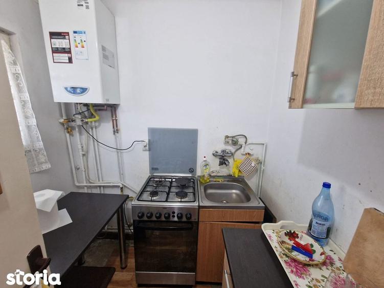 Garsonieră decomandată în Central