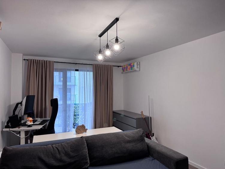 Apartament cu 2 camere decomandat în Florești