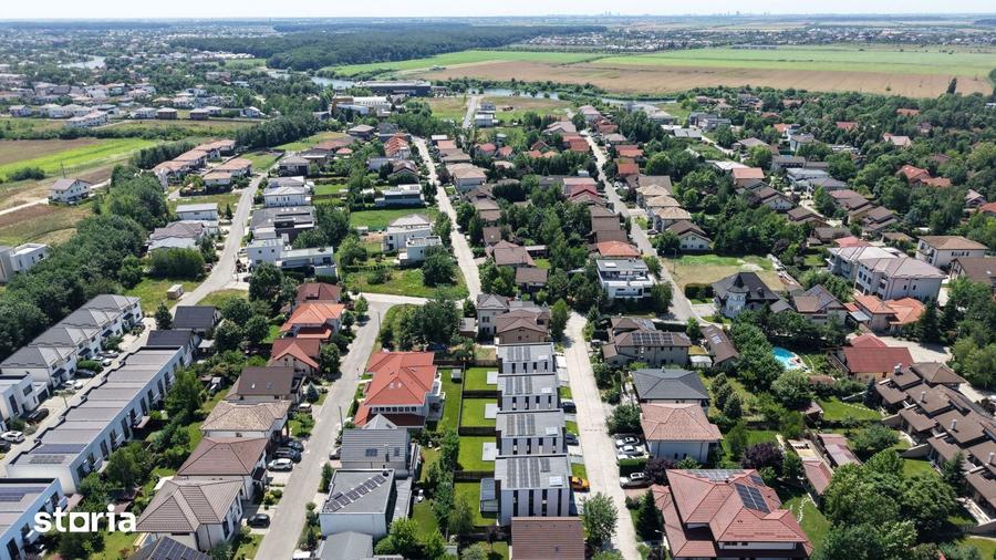 Casă cu 5 camere cu Teren 350 Mp în Corbeanca