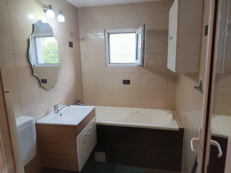 Apartament cu 2 camere în Decebal
