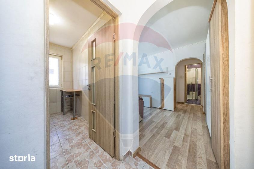 Apartament cu 2 camere semidecomandat, mobilat în Electroprecizia