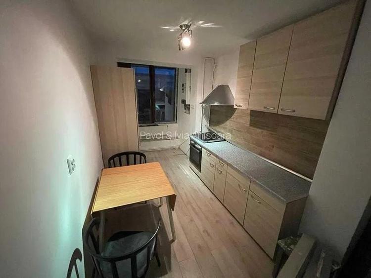 Apartament 2 camere, Mazepa 1,et 3 ,la cheie
