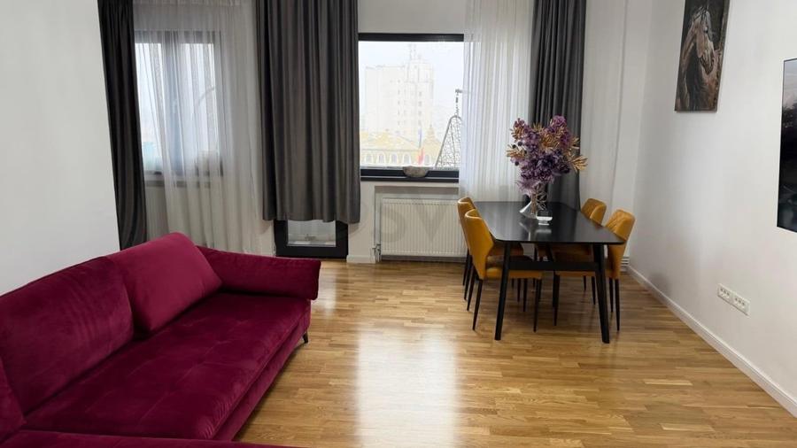 Apartament cu 3 camere decomandat, mobilat în Calea Victoriei