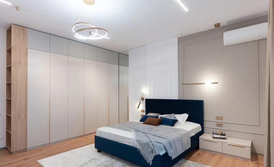 Apartament cu 4 camere decomandat, mobilat în Otopeni