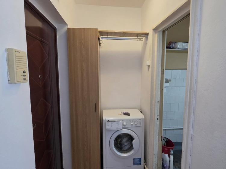 Garsonieră semidecomandată în Baba Novac