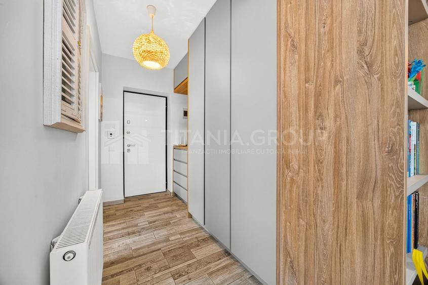 Penthouse cu 4 camere decomandat, mobilat în Tractorul