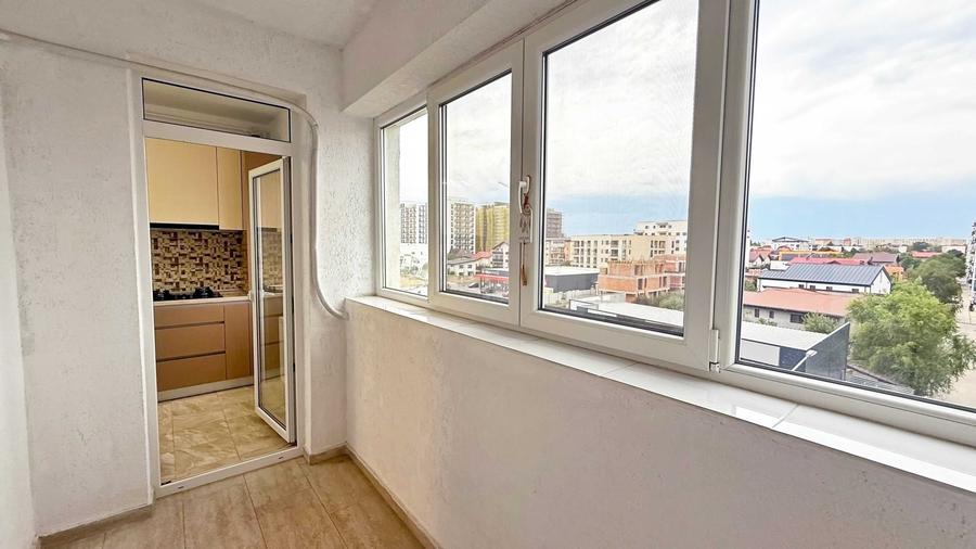 Apartament cu 2 camere decomandat în Titan