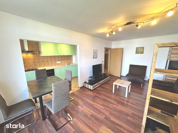 Apartament cu 2 camere decomandat în Aradului