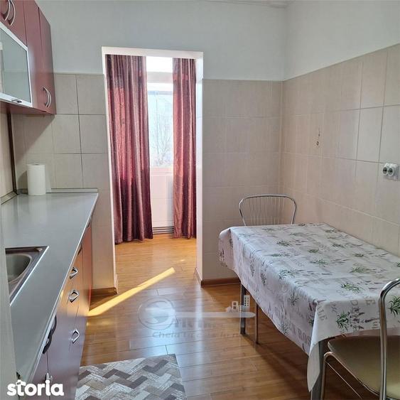 Apartament cu 2 camere decomandat, mobilat în Galata