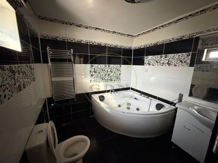 Casă individuală cu 4 camere cu Canalizare în Exterior Sud