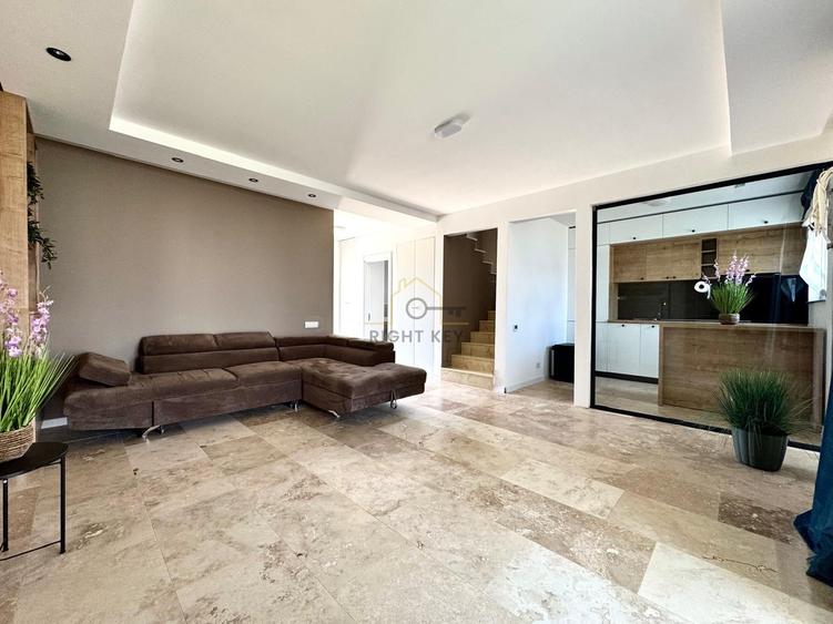 Duplex cu 5 camere cu Canalizare în Clinceni