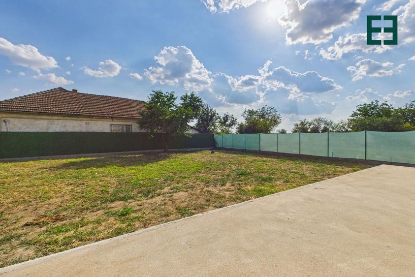 Casă individuală cu 4 camere cu Canalizare în Sânnicolau Mic