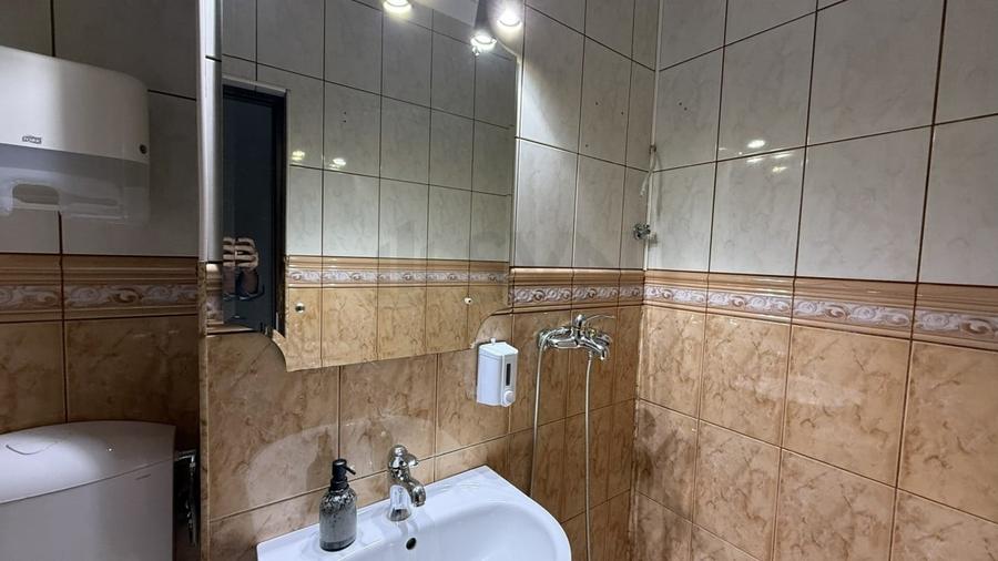 Apartament cu 4 camere decomandat în P-ța Unirii