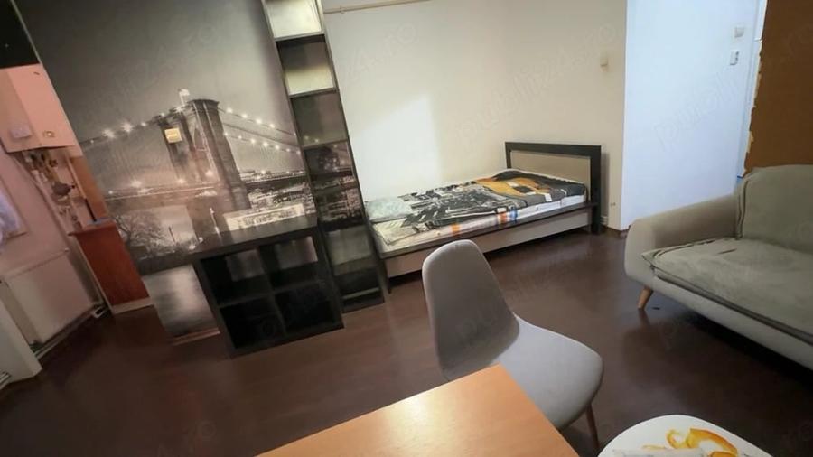 Garsonieră decomandată în Complex Studențesc