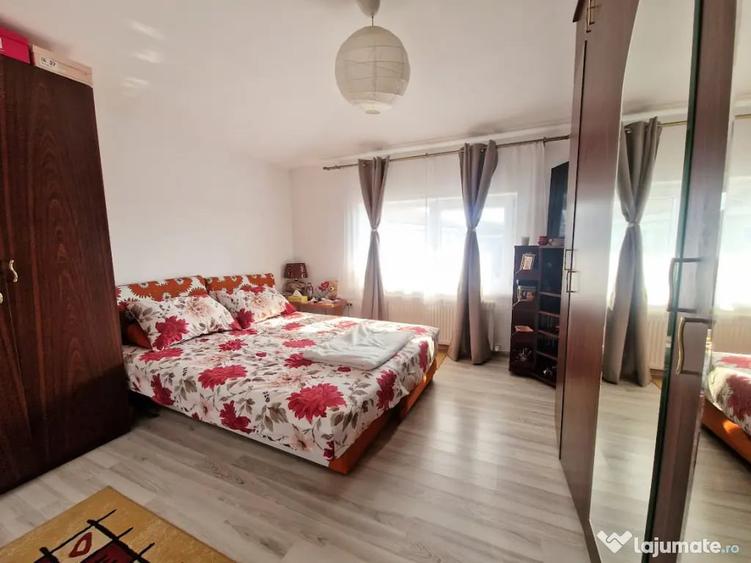 Apartament cu 2 camere decomandat în Lotus
