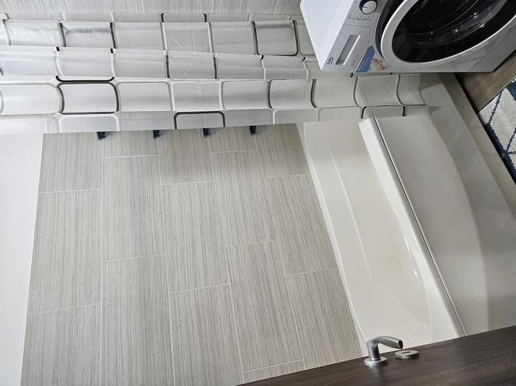 Apartament cu 2 camere decomandat în Giroc