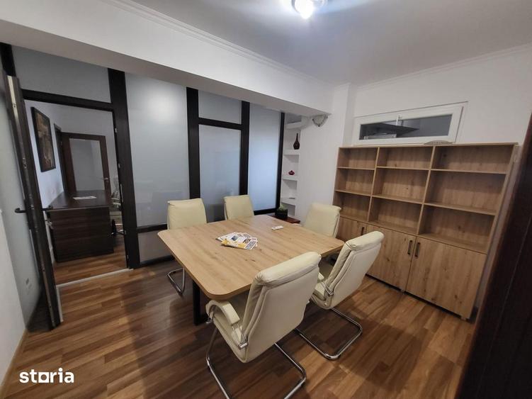 Apartament cu 4 camere în Titan