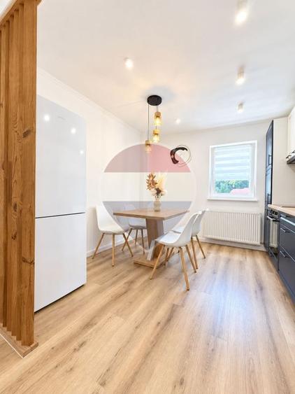 Apartament cu 2 camere decomandat, mobilat în Central